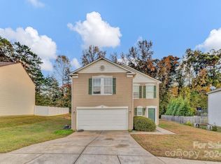 3124 Pikes Peak Dr, Gastonia, NC 28052