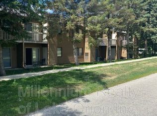 25 Louck St APT 18, Oxford, MI 48371