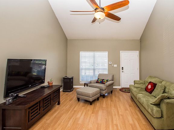 2nd image of 266 Grassmire Dr
