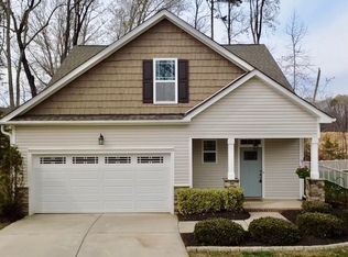 1208 Yellow Wood Dr, Mebane, NC 27302