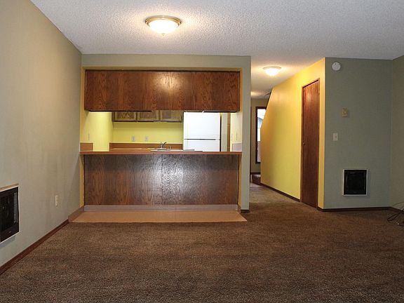 2nd image of 14008 NE 13th St