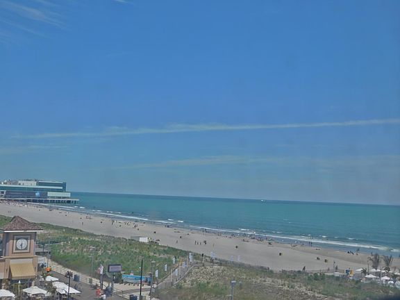 2nd image of 2721 Boardwalk #419