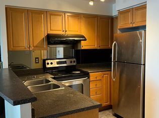 7 Lorraine Dr #1616, Toronto, ON M2N7H2