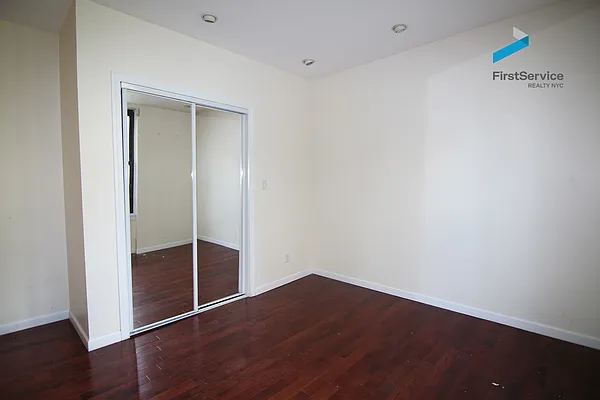 Rented by FirstService Realty (legacy) | media 38