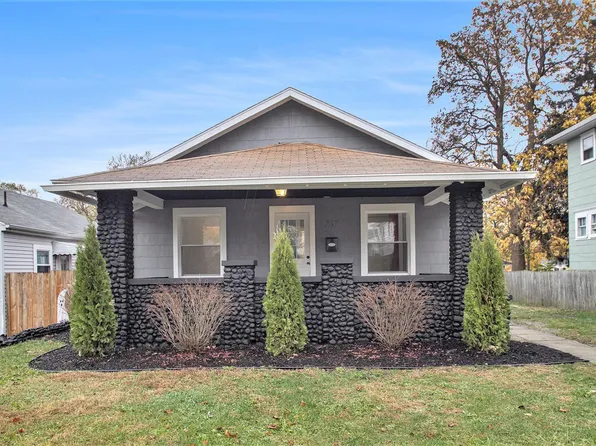 237 E Fairview Ave, South Bend, IN 46614