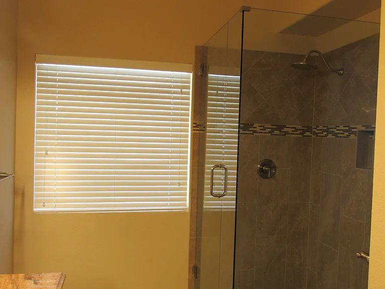 853 E Constitution Dr — Photo 17
