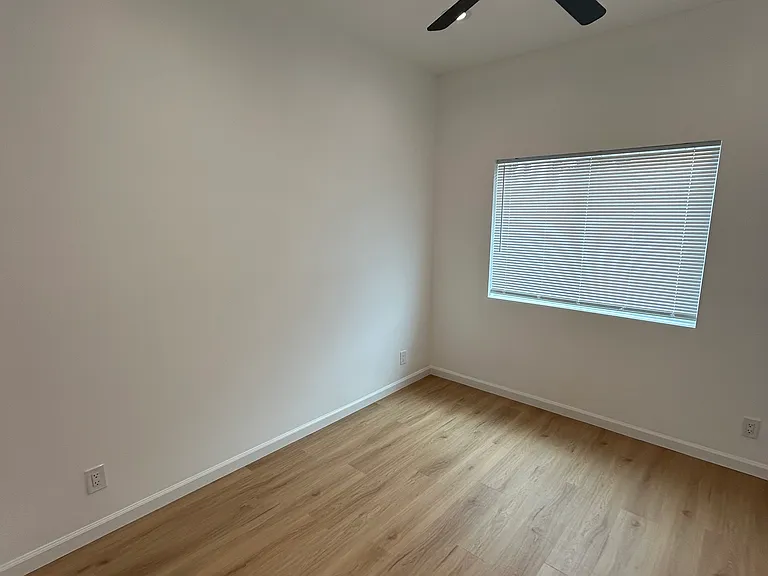 615 S Clementine St #2 — Photo 12