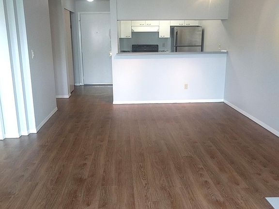 5th image of 1835 Queen Anne Ave N #19191293