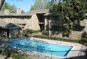1st image of 504 Northbank Ct APT 105