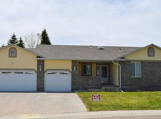 214 Camellia Cir, Rock Springs, WY 82901