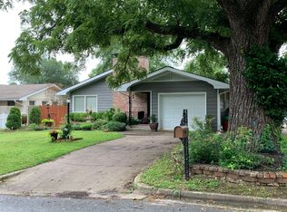 308 Walnut Ln, Branson, MO 65616