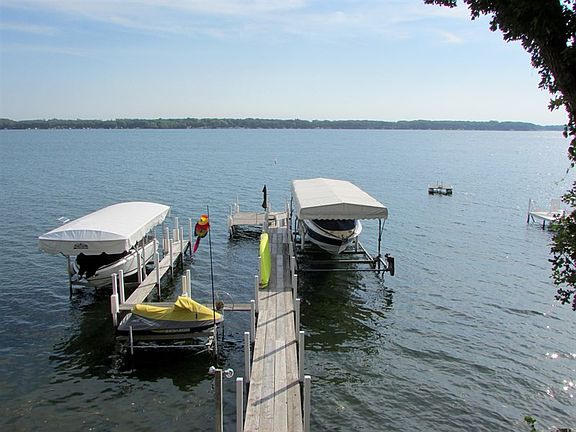 2nd image of 16412 Bayside Dr