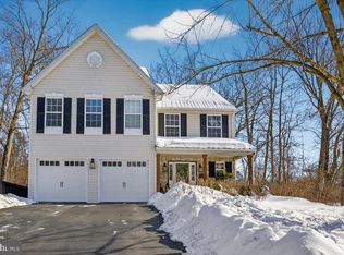 152 Ivy Ln, Zieglersville, PA 19492