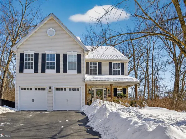 152 Ivy Ln, Zieglersville, PA 19492