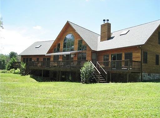 2nd image of 68 Deer Meadow Rd
