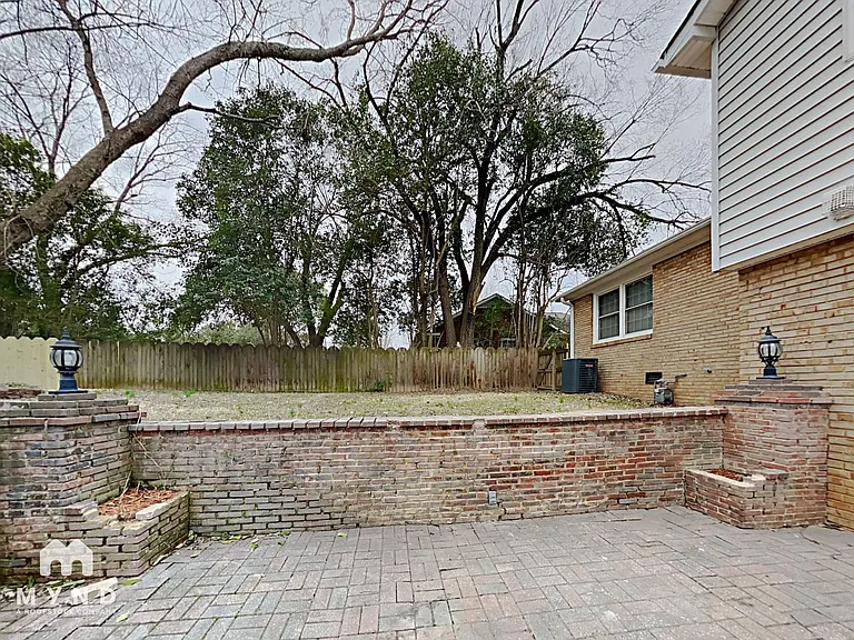 7316 Woodstream Dr — Photo 36