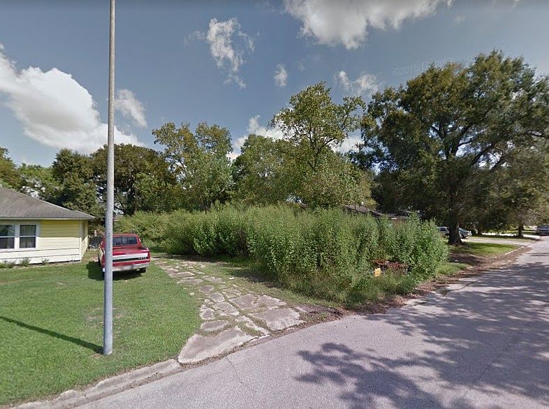 2nd image of 6135 Belcrest St