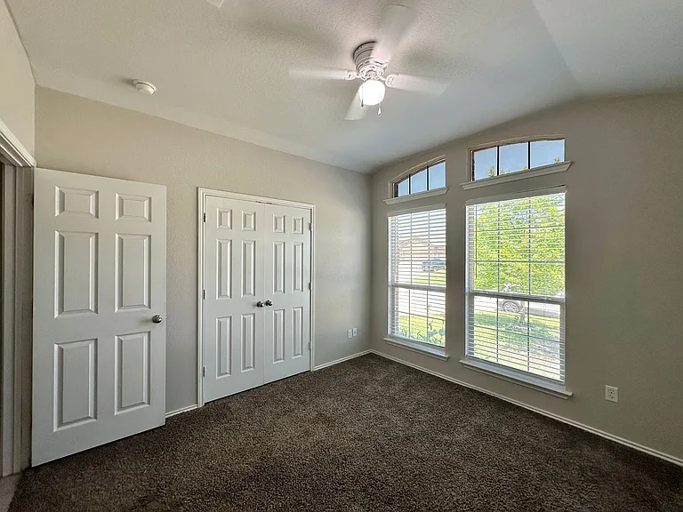 1118 Juneberry Park Dr — Photo 9