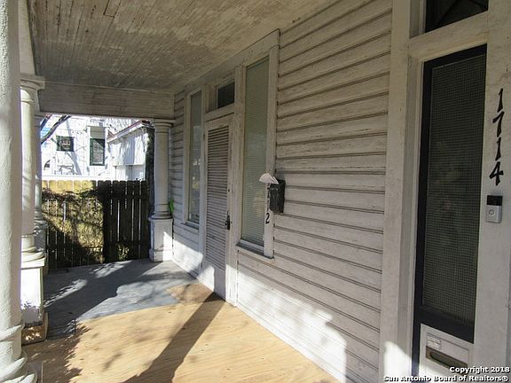 5th image of 1712 Howard St