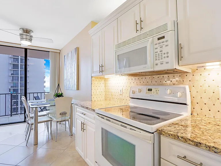 4200 N Ocean Dr #2-802 — Photo 15