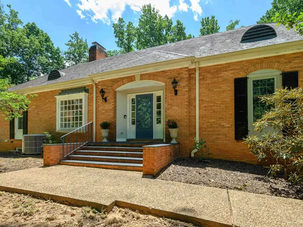 509 Wellington Pl, Charlottesville, VA 22903