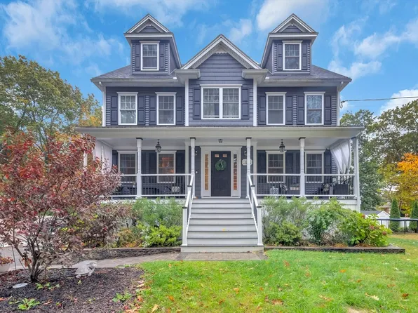 5 Oak St, Wilmington, MA 01887