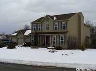 4356 Poseidon Cir, Liverpool, NY 13090