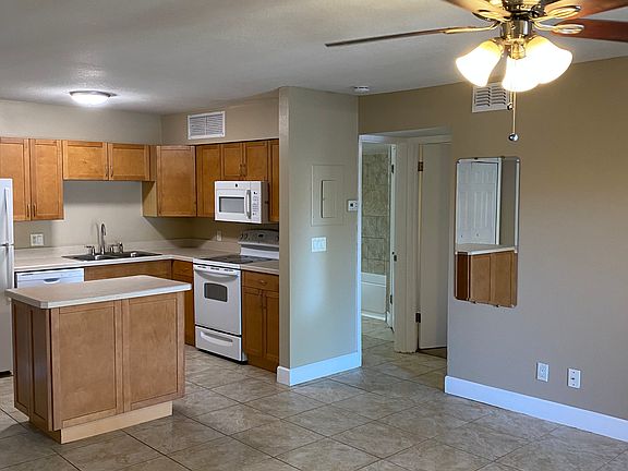 4th image of 465 Forestway Cir Unit 103