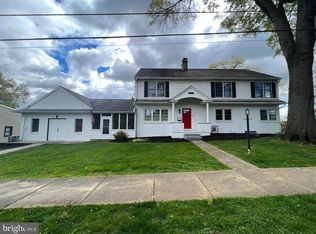435 S Cherry St, Lititz, PA 17543