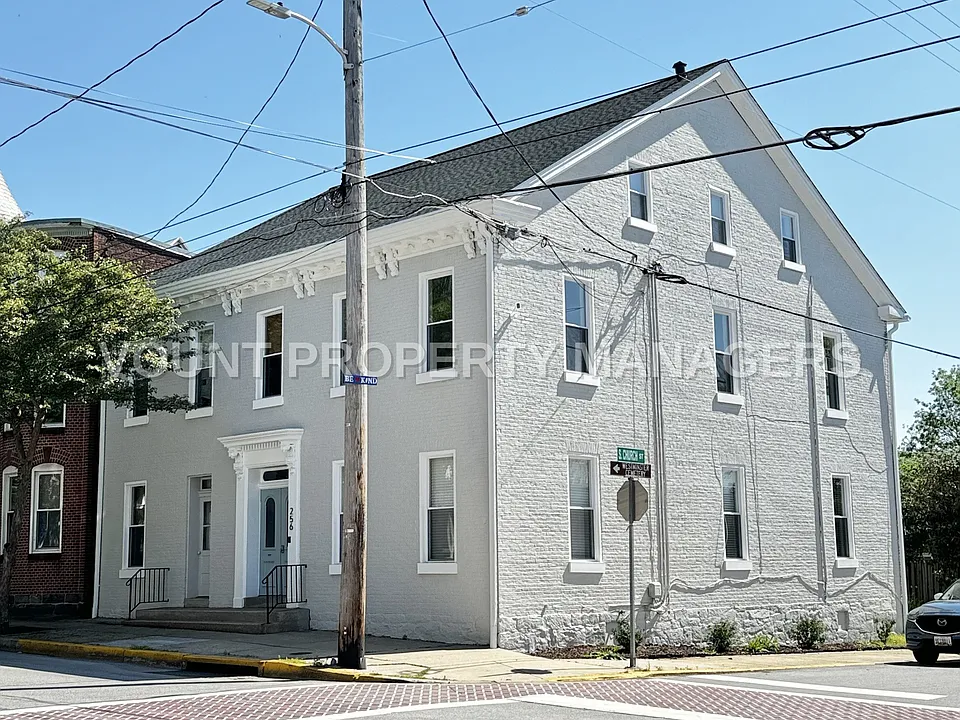 256 E Main St #2