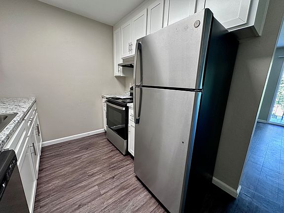 3rd image of 440 Alameda Del Prado #440N