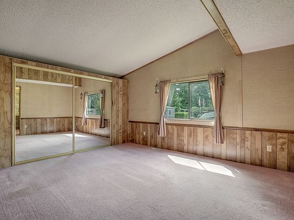5th image of 2334 Sunset Ave