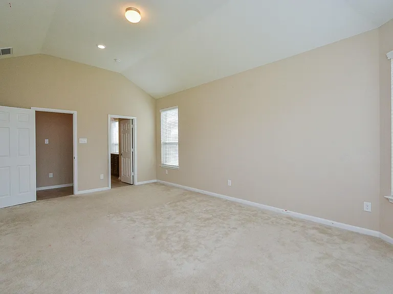 8019 Cheyenne Hills Trl — Photo 14