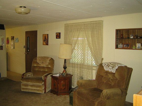 5th image of 202 Covered Wagon Dr