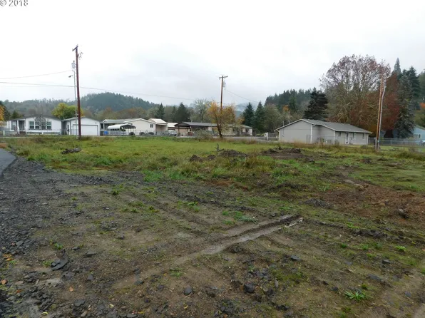 505 S State St, Sutherlin, OR 97479