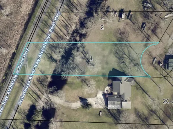 1 Callie Dr, Breaux Bridge, LA 70517