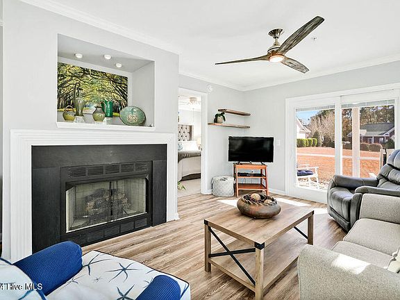 4th image of 1600 Willoughby Park Court Unit 4