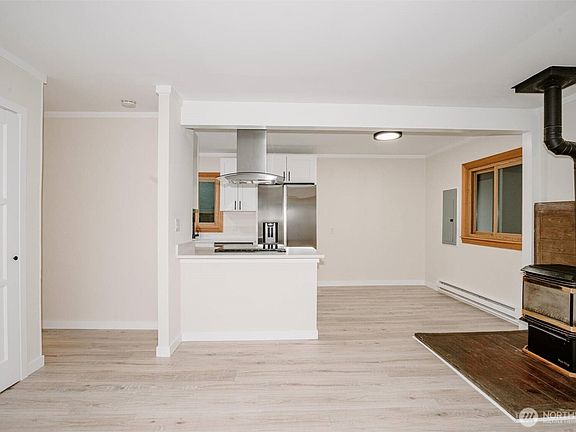 3rd image of 5005 242nd Street SW