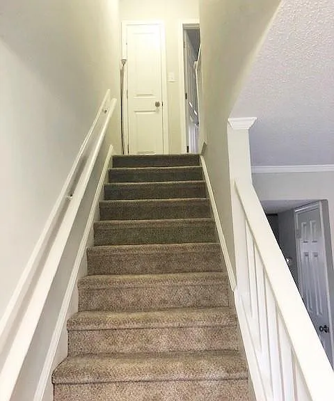 102 Terrace Dr #E — Photo 4