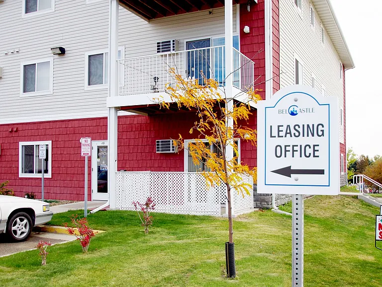 Belcastle Apartments — Photo 49