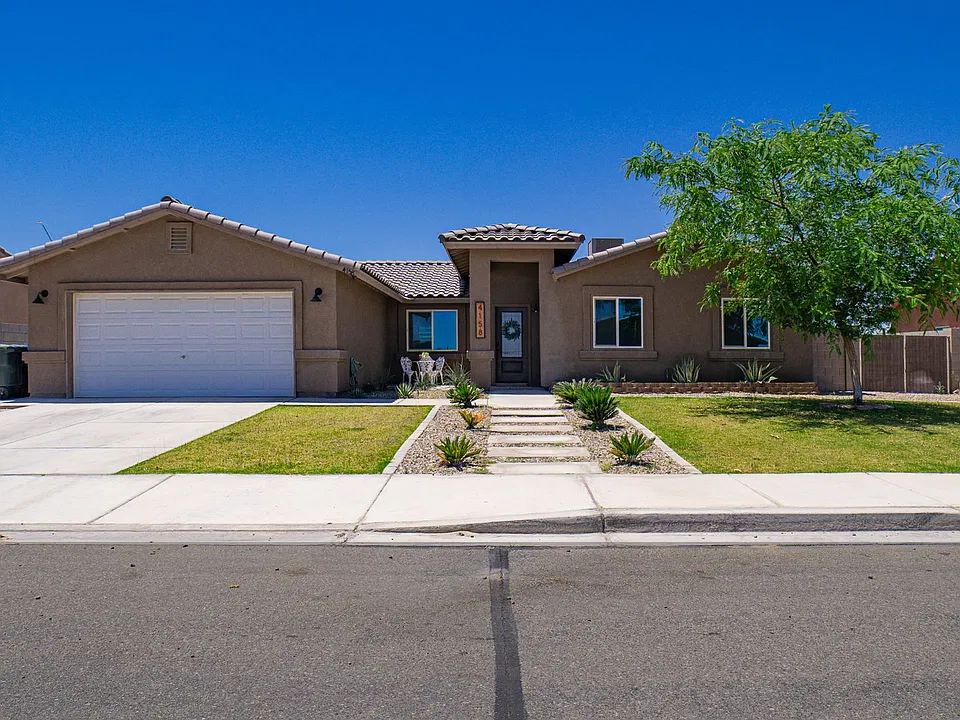 4158 S Sunflower Dr