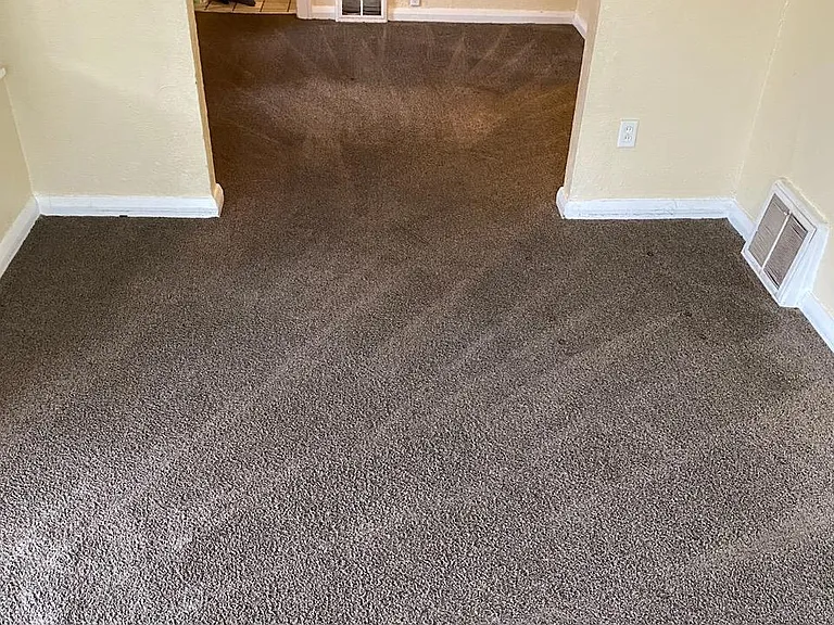 44 E Oakland St — Photo 8