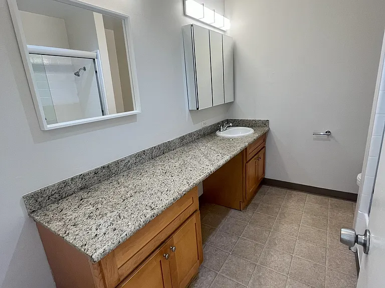 Redwood Apartments — Photo 16