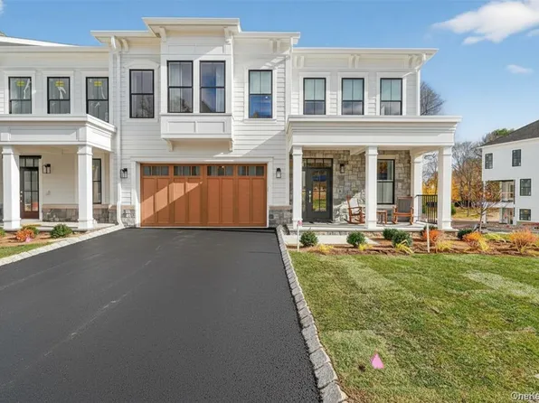 1806 Soundview Court, Yorktown Heights, NY 10598