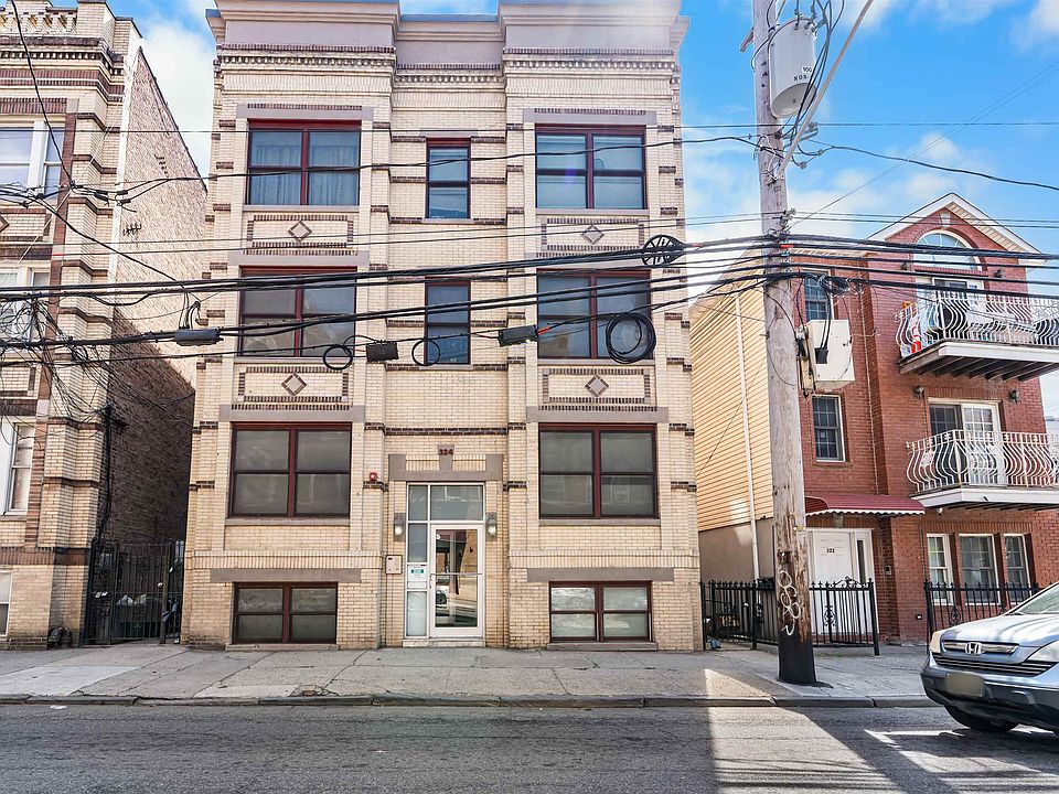 1st image of 324 Baldwin Ave #1B
