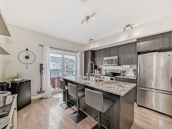 5th image of 179-2802 Kings Heights Gate SE #179