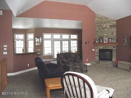 4th image of 1670 S Lakeshore Dr