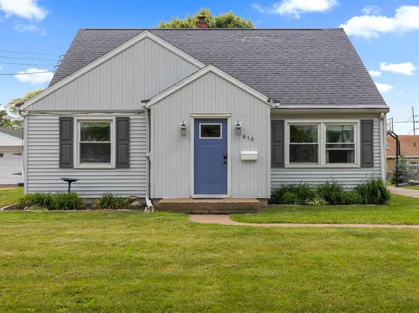 610 Clinton St, Port Clinton, OH 43452