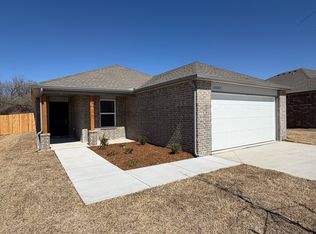 10005 SW 38th St, Mustang, OK 73064