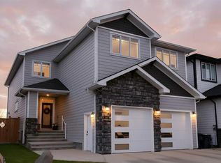 1704 W Sixmile Vw S, Lethbridge, AB T1K 8G3